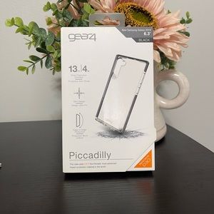 Gear4 New Samsung Galaxy 2019 6.3 Black